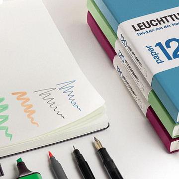 LEUCHTTURM1917 Medium A5 notitieboek 120g Port Red dotted